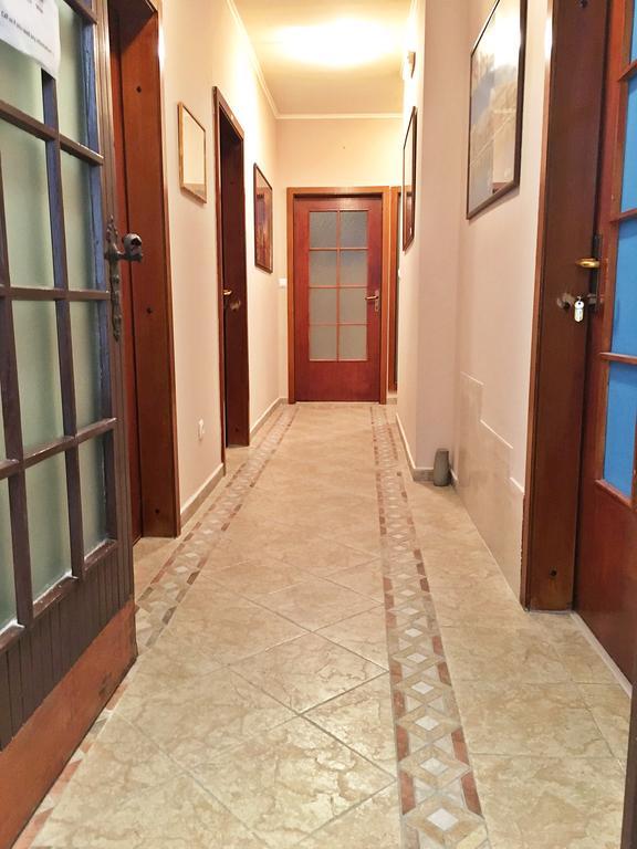 Guest House Il Giardino Duplancic Split Bagian luar foto