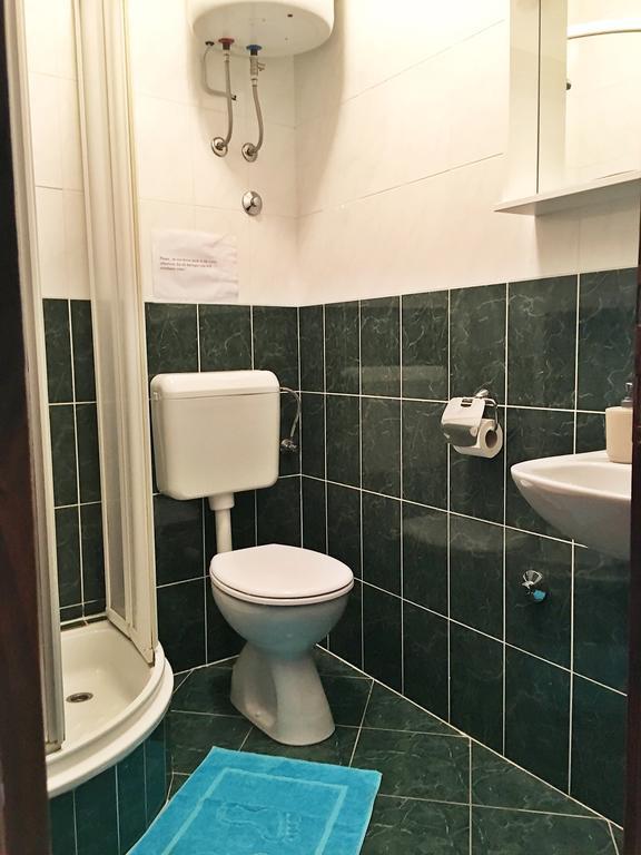 Guest House Il Giardino Duplancic Split Bagian luar foto